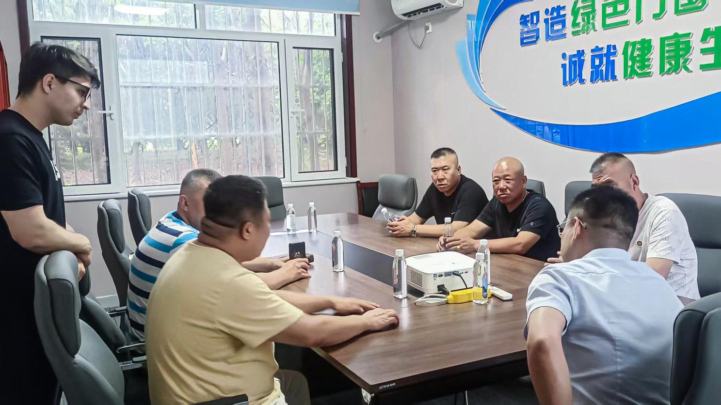 俄羅斯外商深度考察康潤(rùn)，共商外貿(mào)合作新篇